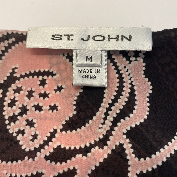 ST.JOHN, Women’s Paisley sleeveless top, Size:Medium, Color: Mauve and Black - Picture 6 of 8